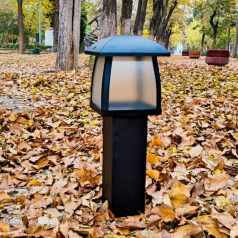 چراغ حیاطی پارکی چمنی فلزی  80 سانت مدل مدرن