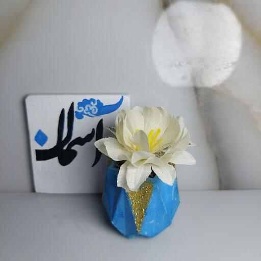گلدان بزرگ فانتزی ولنتاین دکوری و هدیه طرح  اکلیل رنگ آبی و طلایی جنس سنگ