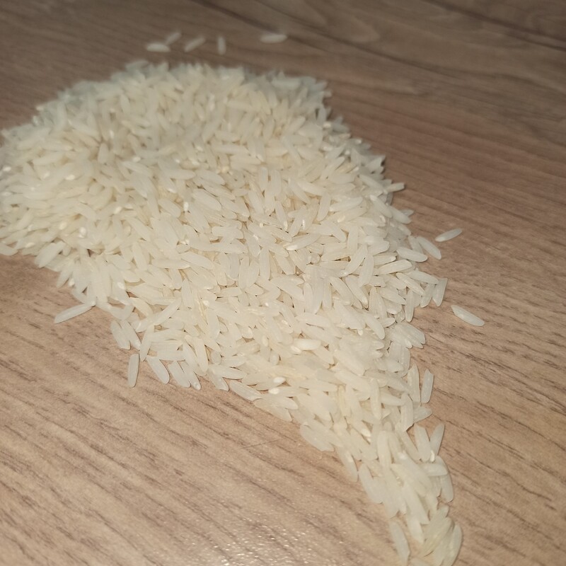 برنج طارم کشت اول با شرط پخت .بو فراوان طعم عالی 