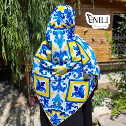 روسری آبی سنتی گل اسلیمی قواره بزرگ 135 سانت دور دستدوز 