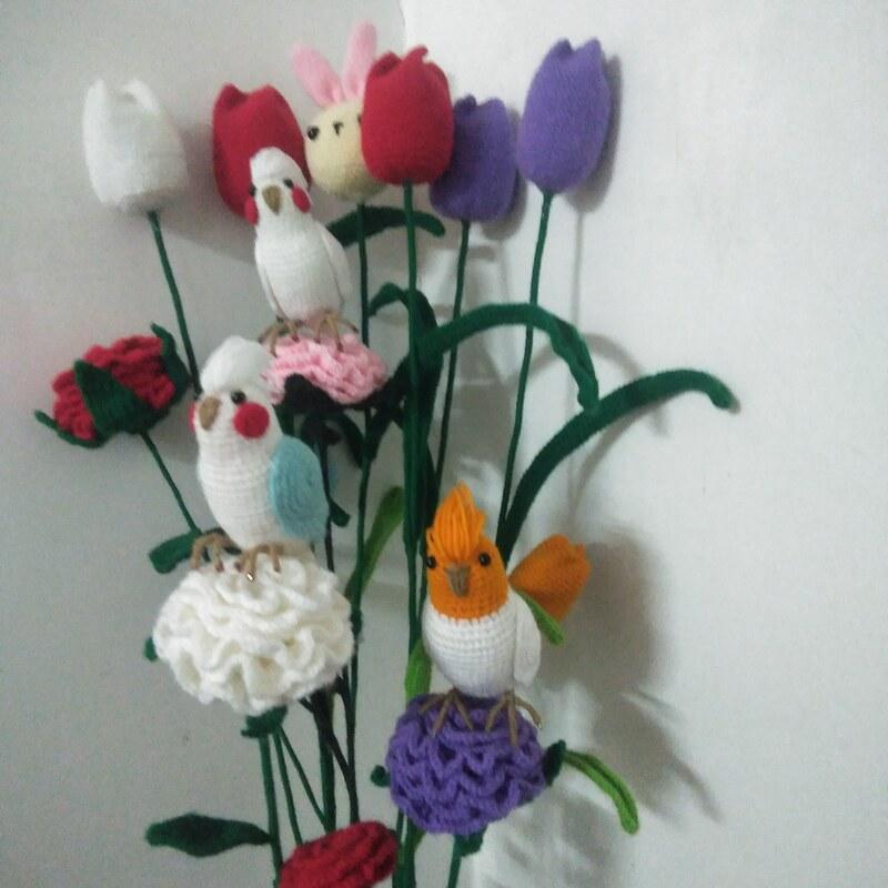 مجموعه گل رز و لاله وعروس قلاب بافی