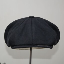 کلاه پیکی بلایندرز پشمی رنگ مشکی استر داخلی کتان سایز بندی 54 تا 62