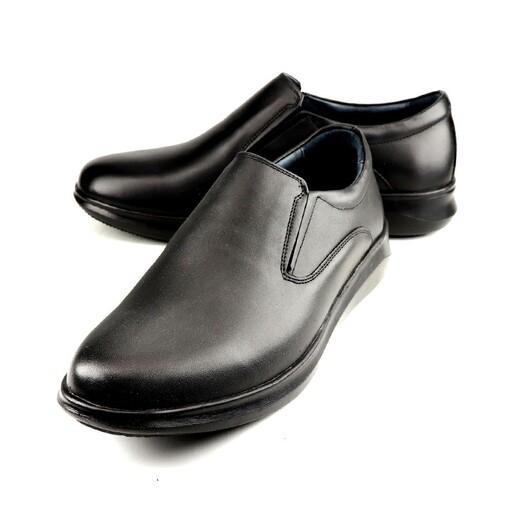 کفش رسمی چرم مردانه توگو مدل پرسنلی zy کد 013027