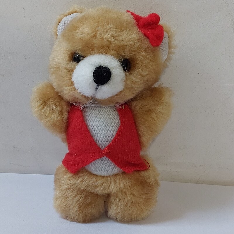 اسباب بازی عروسک خرس  پاپیون دار تدی لباس قرمز سایز ریز کوچک مخصوص کادو هدیه ولنتاین عشق  عروسک 14 سانتی خارجی وارداتی