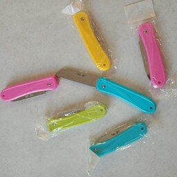 چاقوی تیغه استیل دسته پلاستیکی  رنگی 