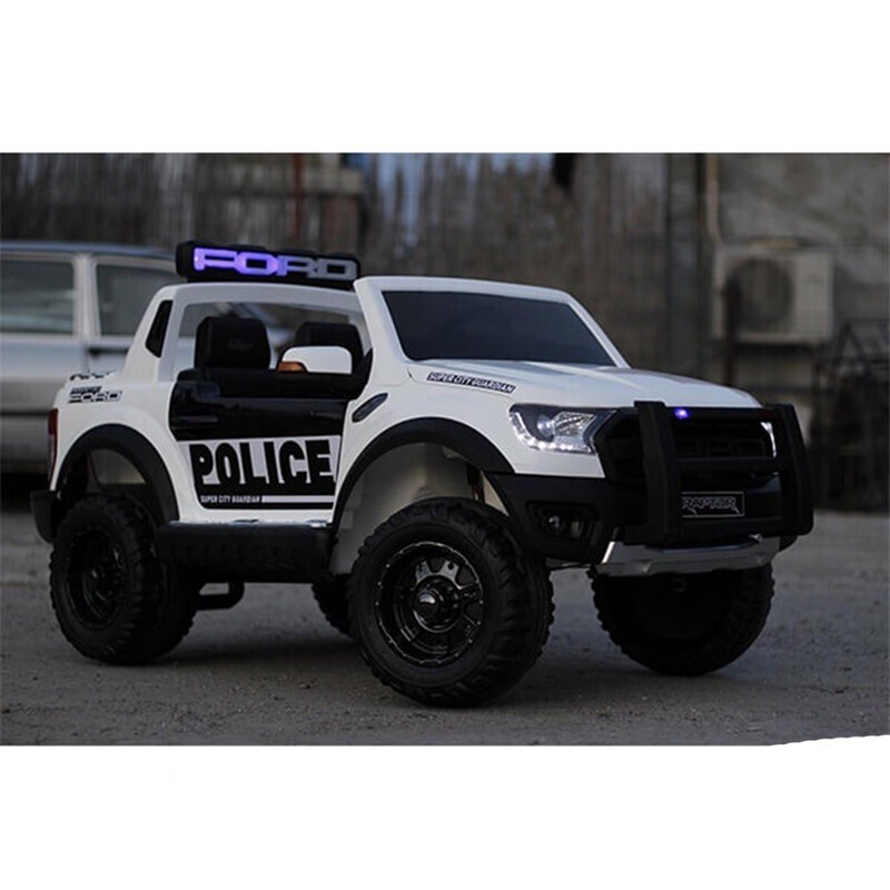 ماشین شارژی پلیس فورد حرفه ای دو رنگ دارد