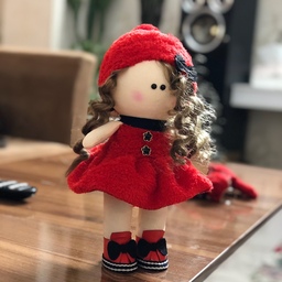 عروسک دختر روسی