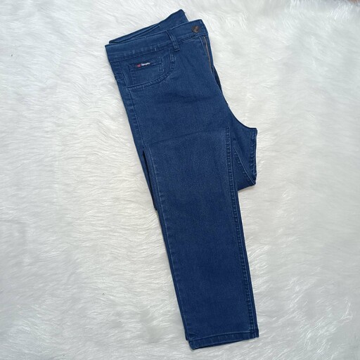 شلوار جین راسته مردانه لیوایز رنگ آبی تیره  از سایز 44 تا 52(ارسال رایگان)