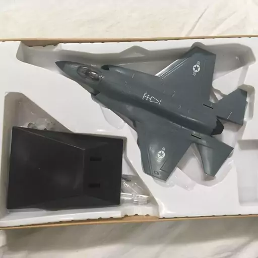 ماکت هواپیما جنگنده F-35 کد 3819