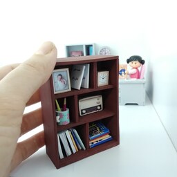 ماکت کتابخانه مینیاتوری به همراه 5 جلد کتاب به انتخاب خود شما -  مناسب برای ماکت سازی، خانه عروسکی و کتابخانه مینیاتوری