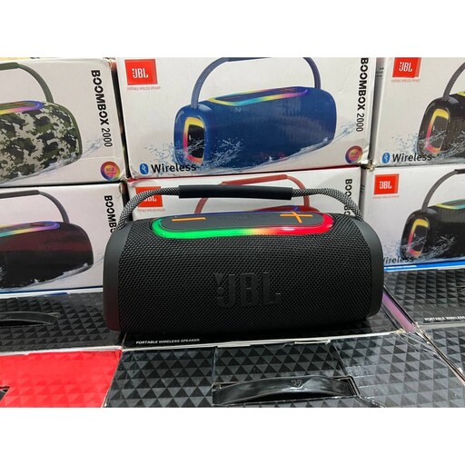 اسپیکر JBL مدل BOOMBOX 2000 اصلی کیفیت صدا فوق العاده  مدت زمان شارژ12 ساعت رم،فلاش،AUX ضد آب بیس دار رقص نور