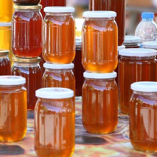 عسل کاملا طبیعی  غالب شهد زعفران .برگرفته از  تنوع  مزارع زعفران خراسان رضوی 