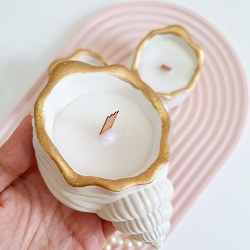 شمع شات مدل گوش ماهی با قیتیله چوبی  