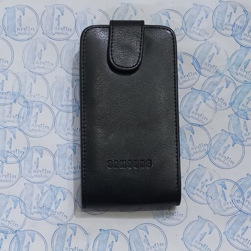 کیف چرمی مناسب برای گوشی Galaxy win 18552 برند chic case قاب گلکسی وین i8552 کاور گلکسی وین i8552