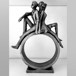 مجسمه دختر و پسر مدل حلقه سوار