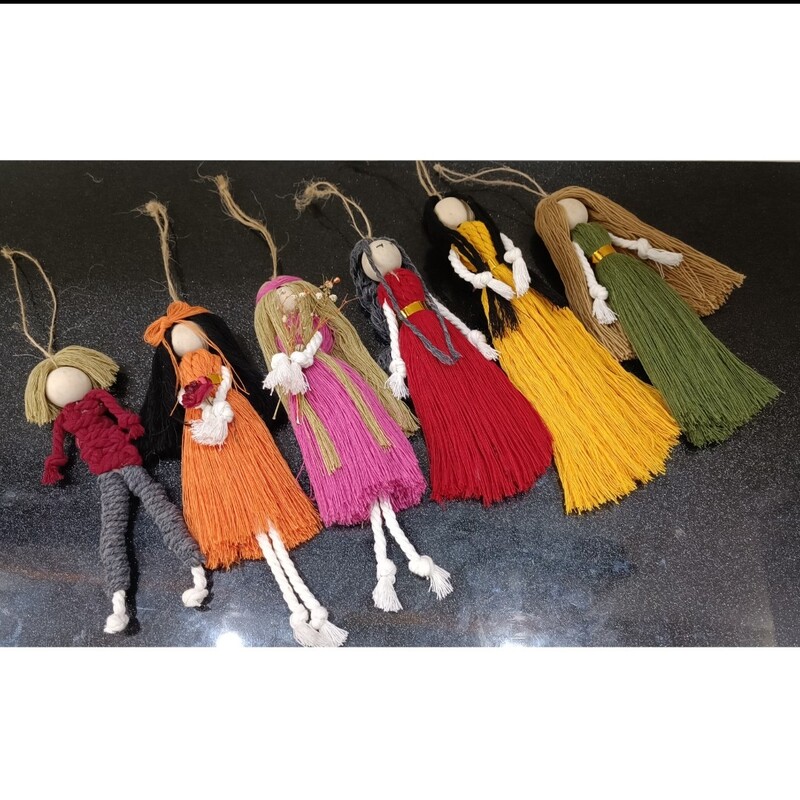 عروسک مکرومه دست ساز زیبا و کیوت با طرح و رنگ دلخواهتان هدیه و یادگاری زیبایی منتسب کادویی