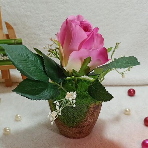 گل رُز  مصنوعی با گلدان گردچوبی مدل ایکیا 