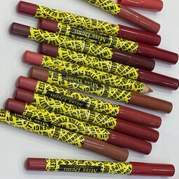 رژ لب مدادی miss demi(بسته 12 تایی)باکیفیت رنگبندی کاربردی راشل گالری