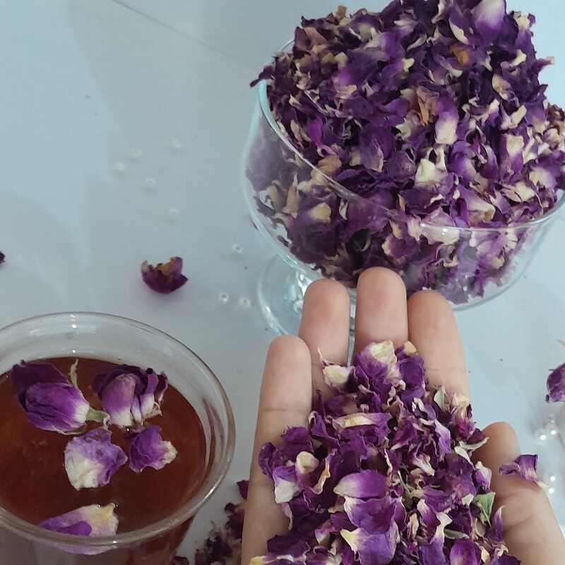 گل محمدی معطر و تازه 
