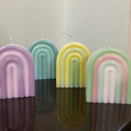 شمع رنگین کمان هیرسا در ارتفاع 10 و عرض 8 سانت، قابل سفارش در رنگبندی و تعداد دلخواه