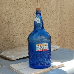 بطری شیشه ای ابی 4لیتری دنا کبالتی خورشیدی دست ساز پرس بادی با درب چوب پنبه ای وارداتی محصولی با کیفیت وبسیار کاربردی 