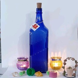 بطری کبالتی (اب خورشیدی) شیشه ابی کاربنی طرح هخامنشی دست ساز فوتی با حجم 3لیتر ودرب  چوب پنبه ای پرتغالی وارداتی