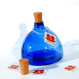 بطری شیشه ای  و گلدان ابی خورشیدی با حجم یک لیتر  ودرب چوب پنبه اصلی 
