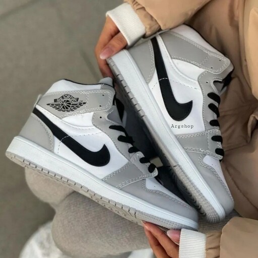 کتونی نایک جردن سفید طوسی مردانه و زنانه Nike Air Jordan  کفش اسپرت نیم بوت ساقدار 