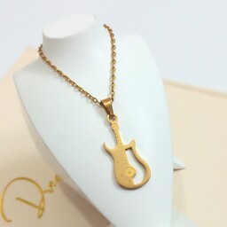 گردنبند اسپرت گیتار استیل رنگ طلایی رنگ ثابت و کیفیت عالی همراه تخفیف ویژه 