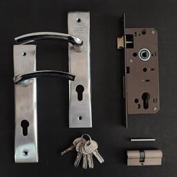 مجموعه قفل سویچی ، سیلندر و دستگیره درب چوبی خالدار کروم مخصوص درب  چوبی کد 01