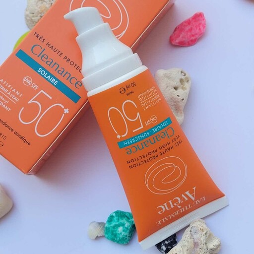 کرم ضد آفتاب بی رنگ جوانساز اون با 50spf Avene Sunscreen  