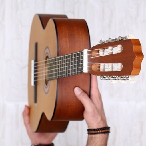 گیتار کلاسیک پارسی مدل M2 همراه با سافت کیس ضدضربه و پیک(مضراب گیتار) و  با ارسال رایگان 