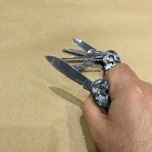 چاقو جیبی همه کاره 11 کاره تیغه استیل ضدزنگ روکش بدنه رنگ استاتیک چاقو پیچ گوشتی اره قیچی سوهان و ابزارهای مختلف 