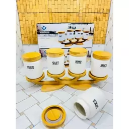 جا ادویه 4 تیکه سرامیکی درب بامبو پایه چوبی

CANISTER SET VOGATI  CERAMIC BAMBOO STAND

