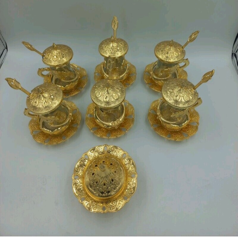 سرویس چای خوری زارا 6 عددی اصل ترکیه و رنگ ثابت در دو رنگ طلایی و نقره ای
