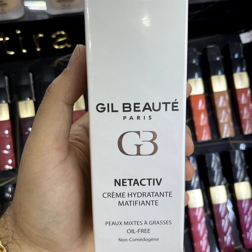 کرم مرطوب کننده مات GIL BEAUTE
مناسب پوست های چرب تا مختلط حجم 40 میلی لیتر
