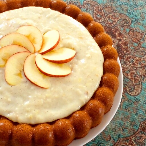 کیک سیب و دارچین کاراملی مخصوص با مغزی شیری