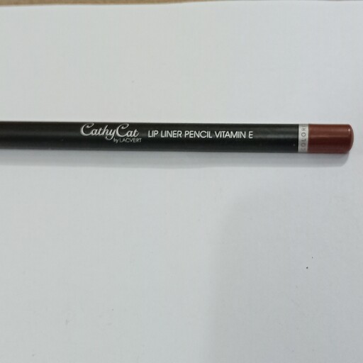 مداد لب کتی کت لاکورت شماره04 TrueBrown LIPLINER PENCIL CathyCat byLACVERT