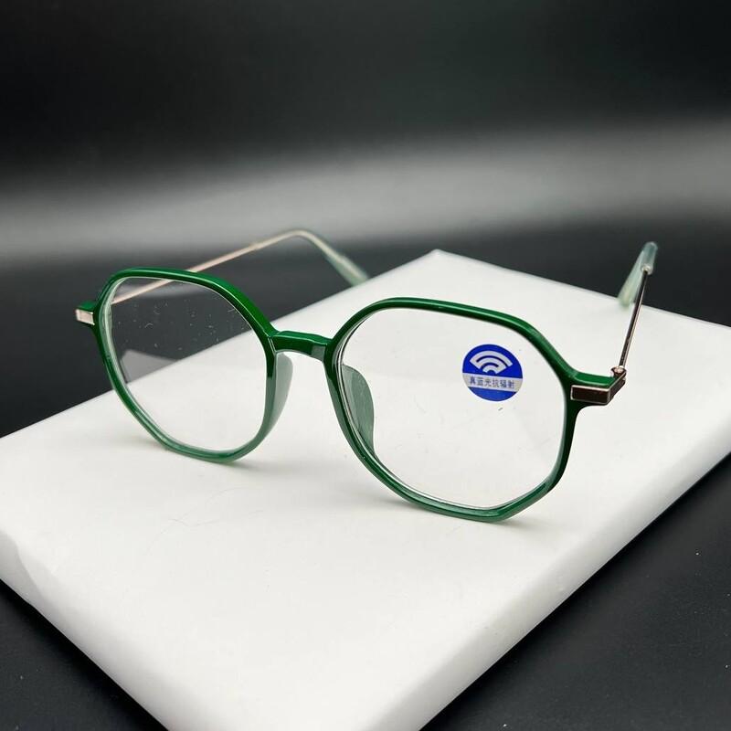 عینک بلوکات پینترستی در چهار رنگ با استاندارد بوکلت و یو وی 400