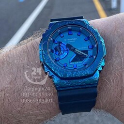 ساعت  مچی  جی شاک  Casio gshock GM-2140GEM های کپی تمام قاب فلزی   تنظیم اتوماتیک با پایتخت کشورها،اتولایت دار رنگ آبی