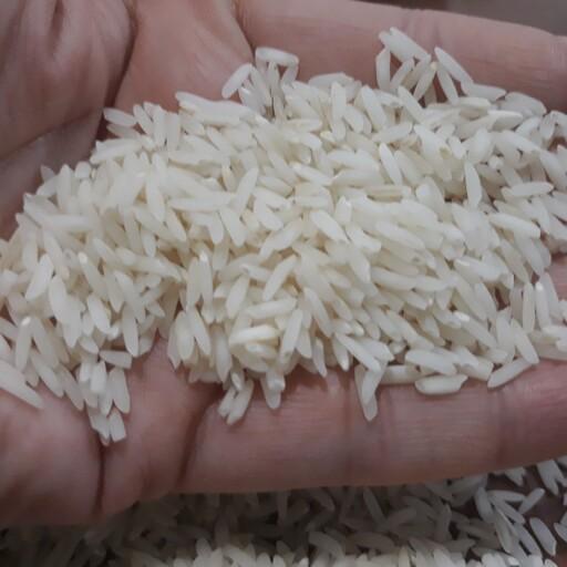 برنج ایرانی هاشمی عطری محصول بیجارهای گیلان، در بسته بندی ده کیلوگرمی 