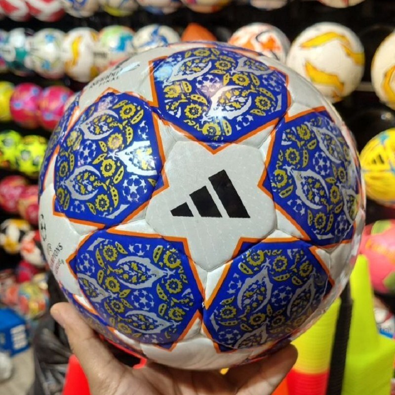 توپ فوتبال مدل فینال چمپیونزلیگ استانبول سایز5 درجه دو