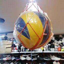توپ والیبال گلد کاپ ساخت چین با جنس عالی مناسب برای سالن و غیر سالن دارای تور و سوزن برای باد 