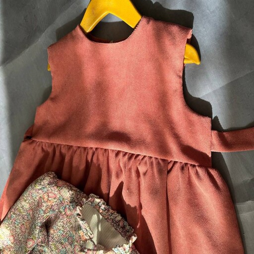 کت و سارافون دخترانه پیراهن بچگانه عیدانه مخمل کبریتی سایز 2 سال تا 8 سال رنگ صورتی