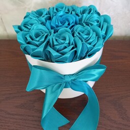 باکس گل رز روبانی زیبا سبز آبی ، مناسب هدیه روز زن روز مرد ولنتاین 