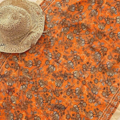 شال نخی گلگلی طرح سنتی زمینه نارنجی طرح و رنگ خاص وارداتی تی ار اف منگوله دار