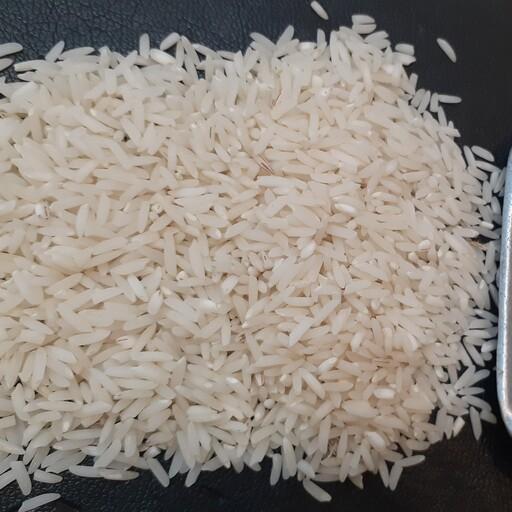 برنج هاشمی 10 کیلویی سفید دانه درشت دو بار  سورتینگ شده 