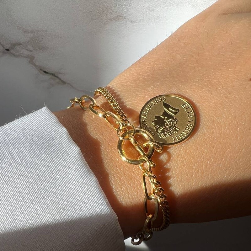 دستبند دو رج با سکه الیزابت طلایی رنگ ثابت