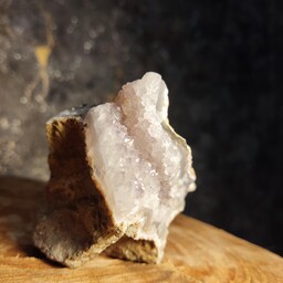 سنگ ژئود آمیتیست طبیعی معدنی آفریقای جنوبی کریستال شفاف و بنفش مناسب دکور و تراپی