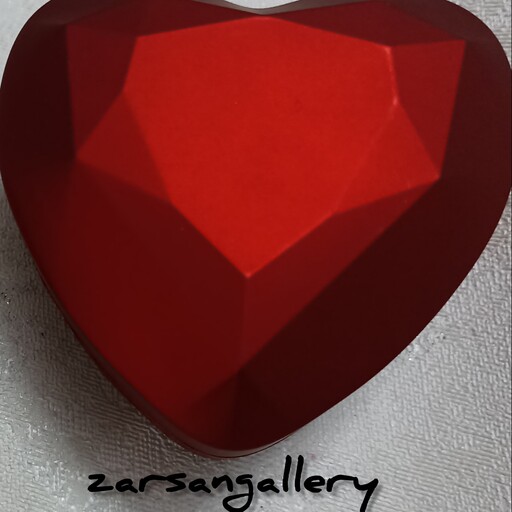 جعبه جواهری چراغدار طرح قلب برش دار و الماسی شکل در زیورآلات زرسان گالری 
